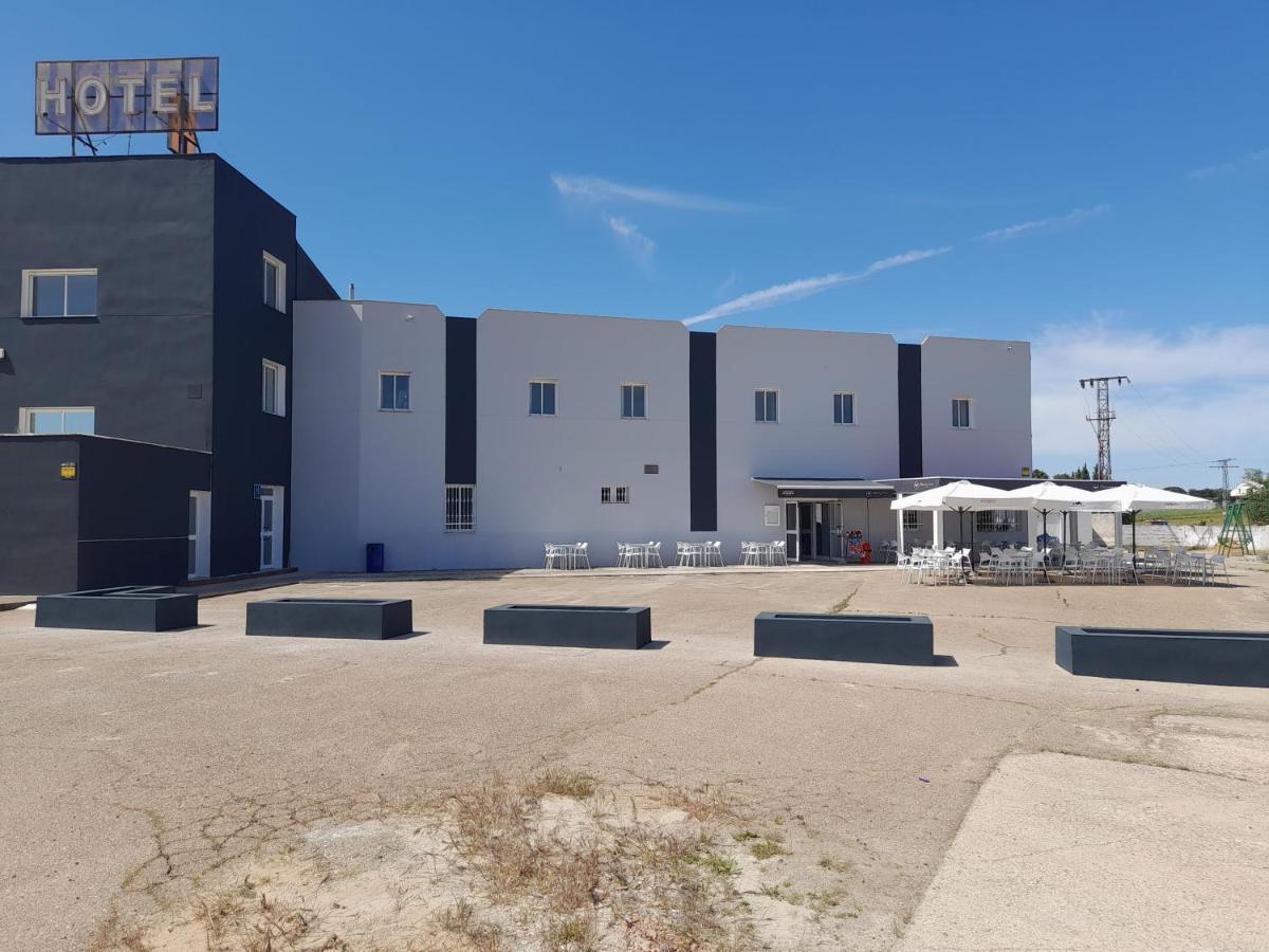 Hotel Oriana Badajoz Kültér fotó
